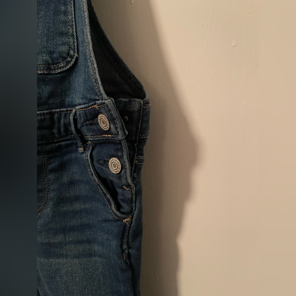 Gap overalls - Picture 4 of 11